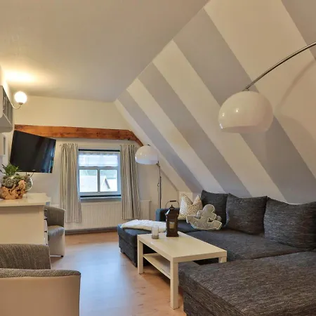Casa de Férias Reetdachhaus Am Haff